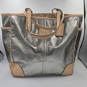 COACH 26141E Metallic Silver Leather Large Tote Bag Nude Beige Tan Trim *flaws*